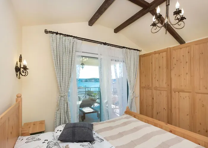 Valeria Rogoznica (Sibenik-Knin)